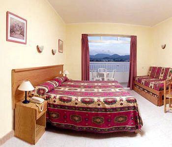 Aparthotel Catalina سان أنطونيو المظهر الخارجي الصورة